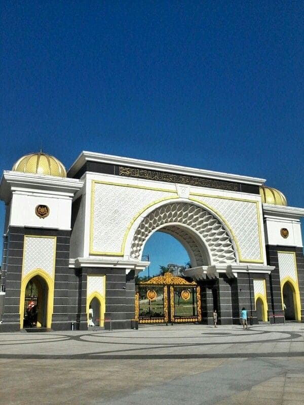 المالديف + كوالالمبور 9 أيام