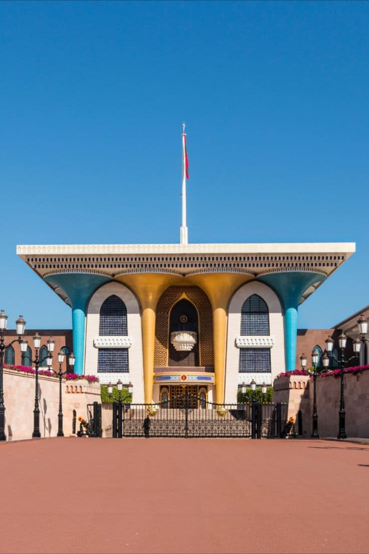 مسقط + صلالة - 8 أيام
